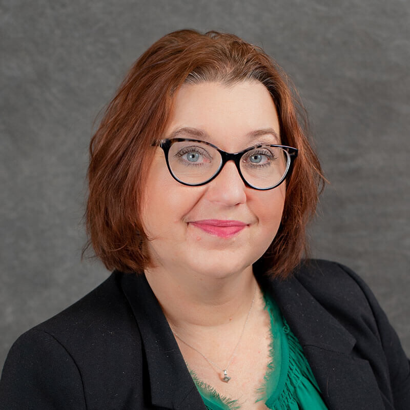 Headshot of Stephanie Hansen